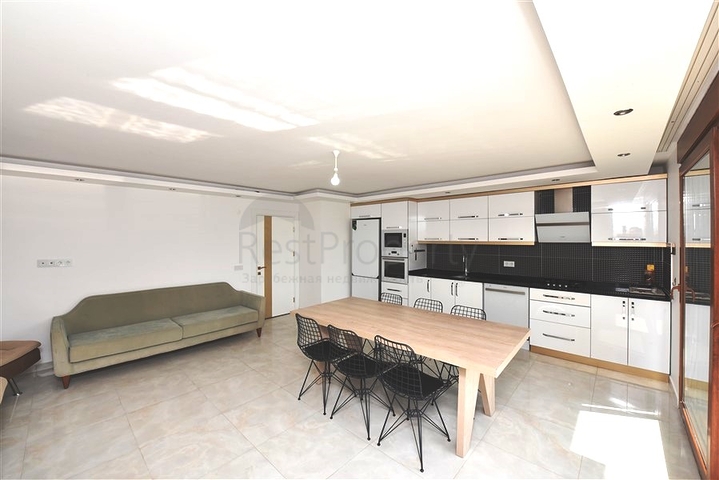 شقة دوبلكس 4 + 1 في كستل