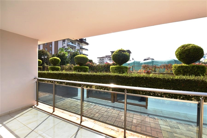 شقة دوبلكس 4 + 1 في كستل