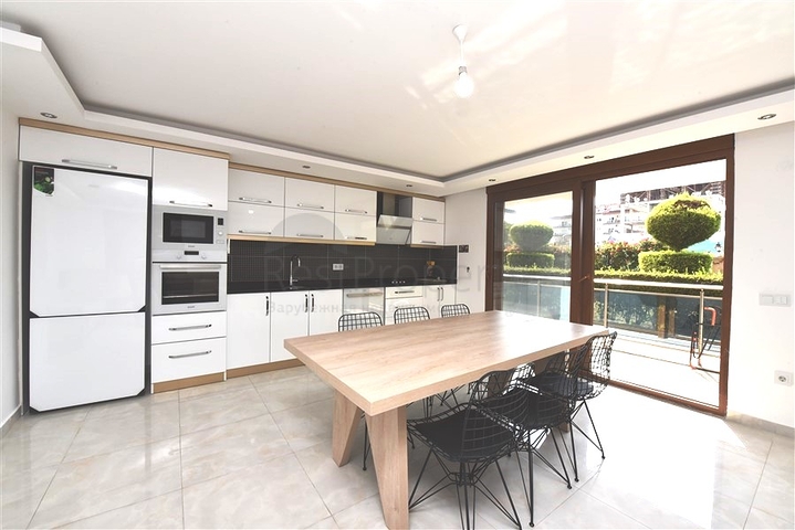 شقة دوبلكس 4 + 1 في كستل