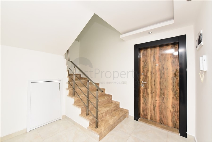 شقة دوبلكس 4 + 1 في كستل