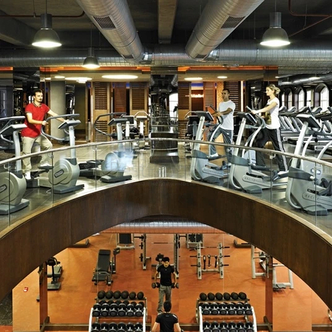 فيلات مطلة على البحر والبحيرة