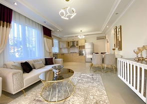 شقة فسيحة من غرفتي نوم في منطقة توسمور