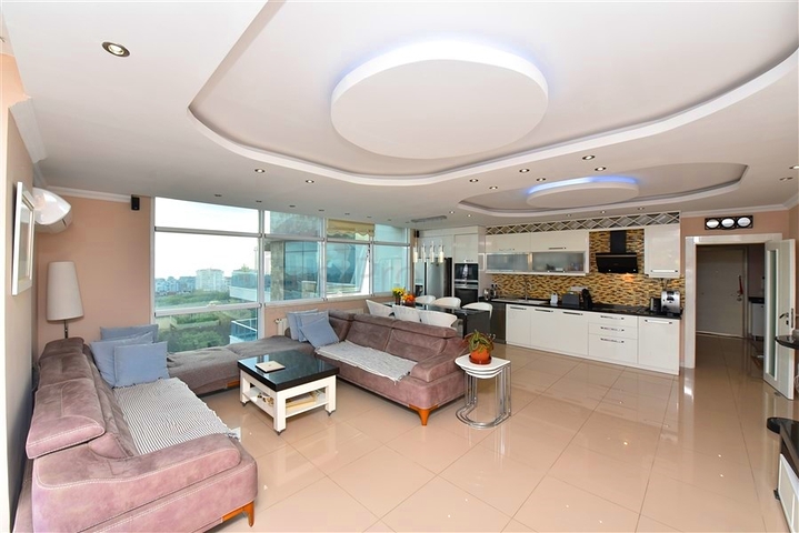 بنتهاوس في منطقة جيكجيلي مع إمكانية الحصول على الجنسية التركية