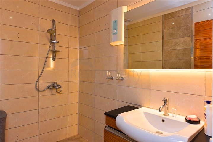 بنتهاوس في منطقة جيكجيلي مع إمكانية الحصول على الجنسية التركية