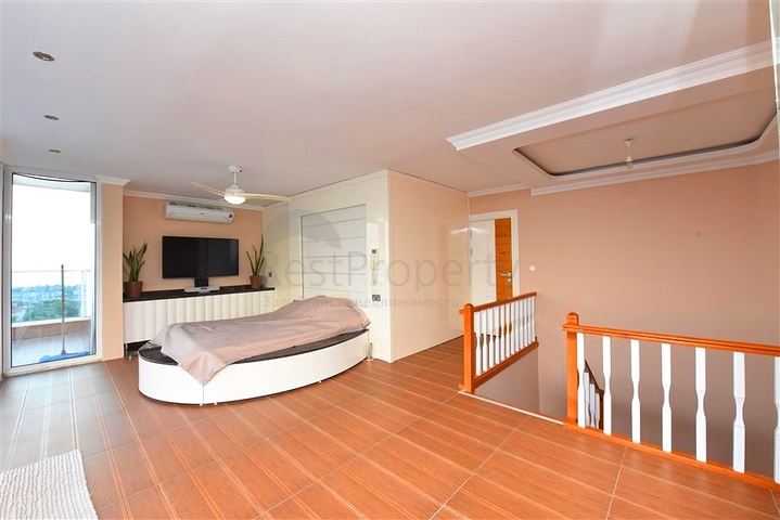 بنتهاوس في منطقة جيكجيلي مع إمكانية الحصول على الجنسية التركية