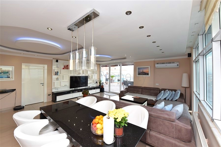 بنتهاوس في منطقة جيكجيلي مع إمكانية الحصول على الجنسية التركية