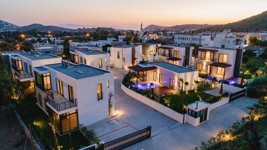 مجمع من المساكن والفيلات في موقع خلاب في منطقة غيوميوشليوك