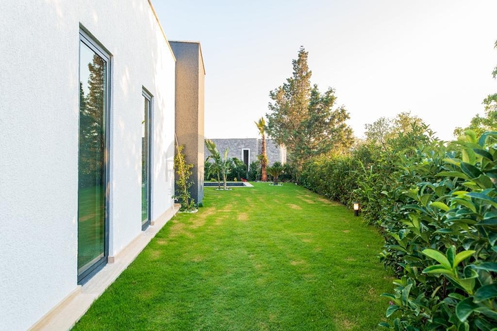 مجمع من المساكن والفيلات في موقع خلاب في منطقة غيوميوشليوك