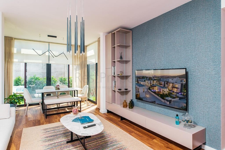 مجمع من المساكن والفيلات في موقع خلاب في منطقة غيوميوشليوك