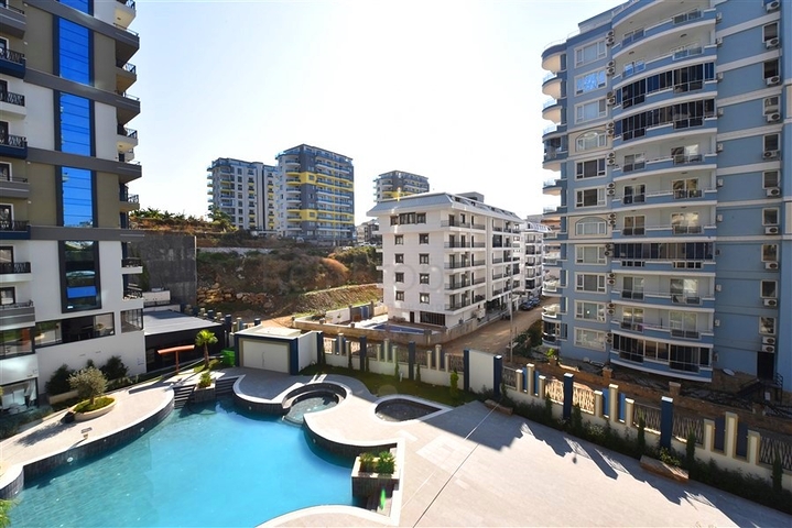 شقة جديدة 1+1 في محمودلار