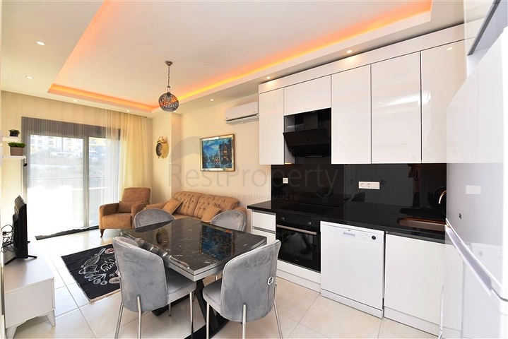 شقة جديدة 1+1 في محمودلار