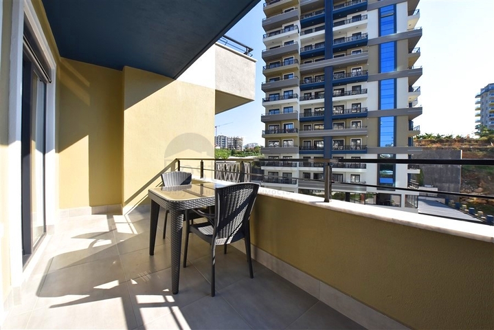 شقة جديدة 1+1 في محمودلار