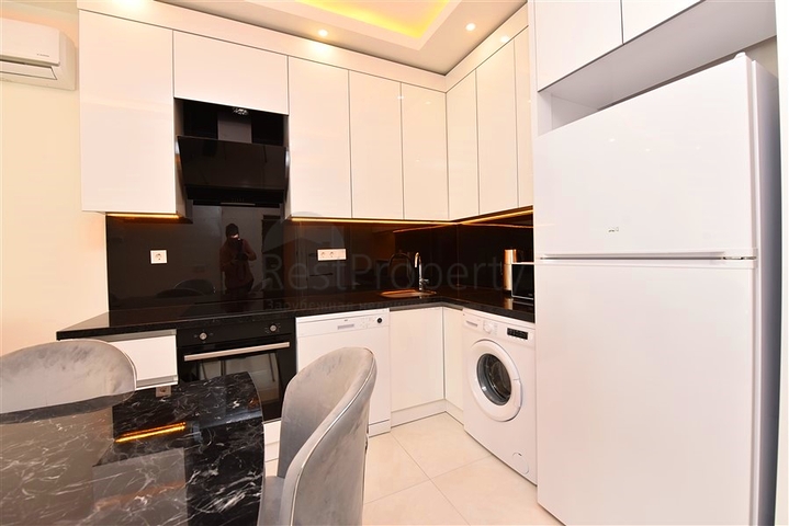 شقة جديدة 1+1 في محمودلار