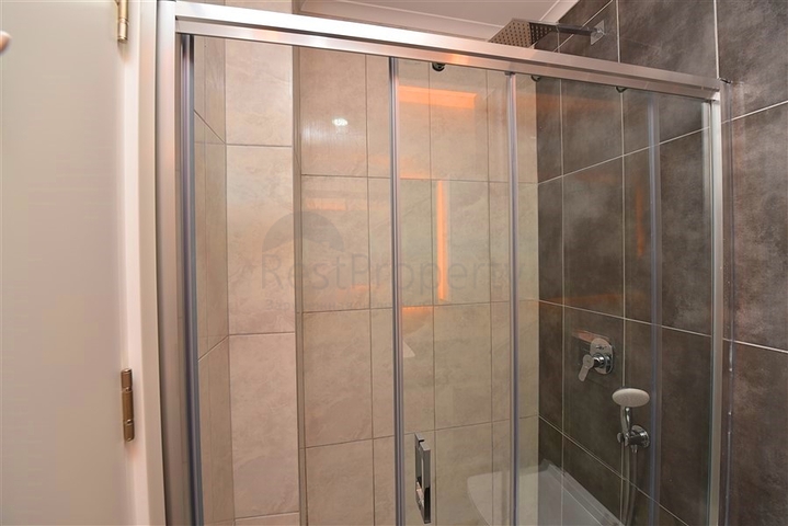 شقق 1+1 في مجمع فاخر