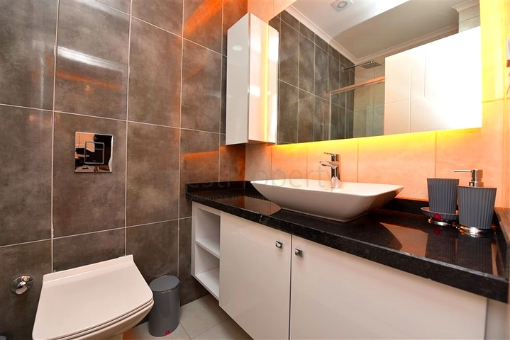 شقق 1+1 في مجمع فاخر