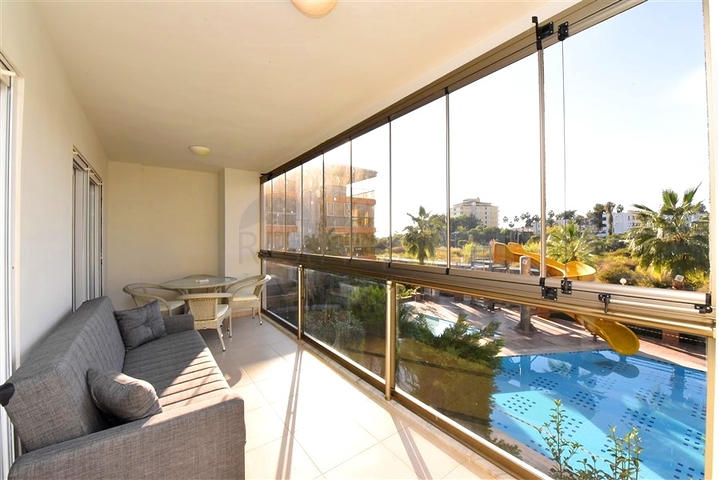 شقة 1+1 في أكثر المناطق السياحية في ألانيا-أفسالار 