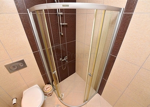 شقة 1+1 في أكثر المناطق السياحية في ألانيا-أفسالار 