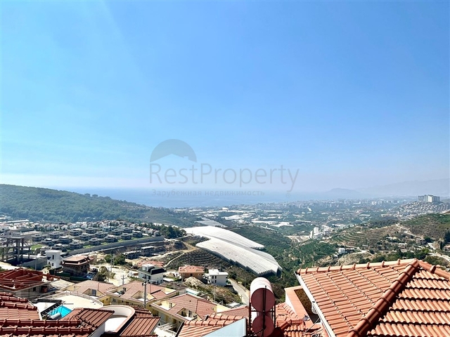 فيلا فسيحة 3 + 2 في منطقة كارجيجاك 