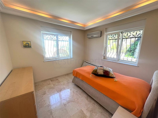 فيلا فسيحة 3 + 2 في منطقة كارجيجاك 