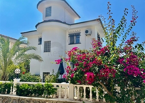 فيلا فسيحة 3 + 2 في منطقة كارجيجاك 