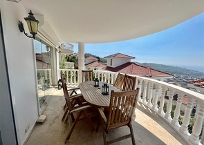 فيلا فسيحة 3 + 2 في منطقة كارجيجاك 