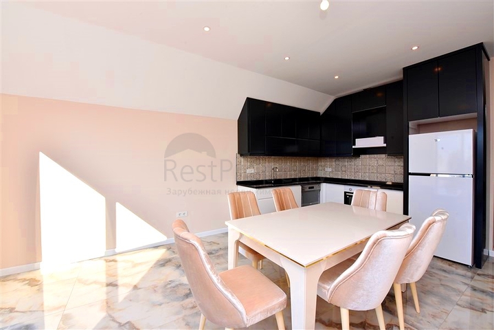 بنتهاوس في مجمع جديد مطل على البحر بالقرب من شاطئ كليوباترا