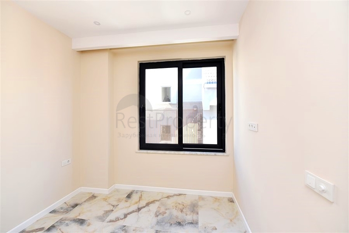 بنتهاوس في مجمع جديد مطل على البحر بالقرب من شاطئ كليوباترا