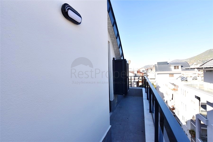 بنتهاوس في مجمع جديد مطل على البحر بالقرب من شاطئ كليوباترا