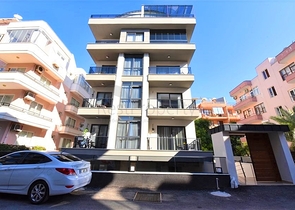 بنتهاوس في مجمع جديد مطل على البحر بالقرب من شاطئ كليوباترا