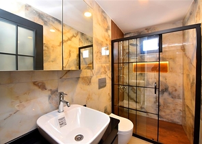 بنتهاوس في مجمع جديد مطل على البحر بالقرب من شاطئ كليوباترا