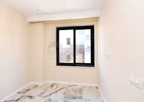 بنتهاوس في مجمع جديد مطل على البحر بالقرب من شاطئ كليوباترا