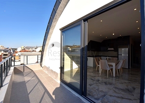 بنتهاوس في مجمع جديد مطل على البحر بالقرب من شاطئ كليوباترا