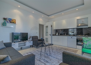 شقة 2 + 1 في منطقة أوبا 