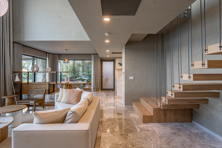 فلل بتصميم عصري أنيق مطلة على البحر في منطقة ياليكافاك