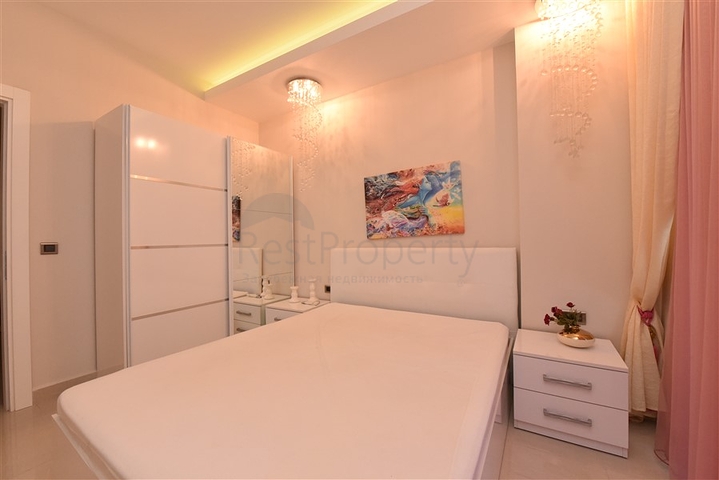 مجمع فاخر - شقة غرفة وصالة مفروشة - في محمودلار / الانيا 