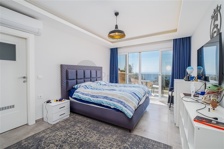 فيلا 3+1 مع إطلالة بانورامية في منطقة كارجيجاك