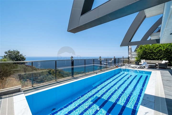 فيلا 3+1 مع إطلالة بانورامية في منطقة كارجيجاك