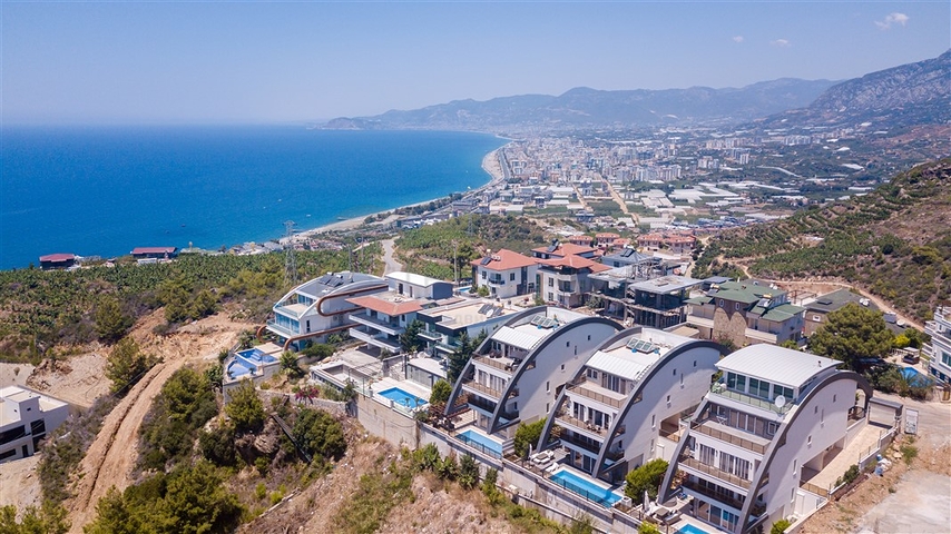 فيلا 3+1 مع إطلالة بانورامية في منطقة كارجيجاك