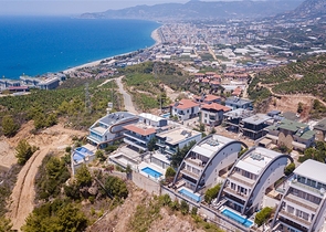 فيلا 3+1 مع إطلالة بانورامية في منطقة كارجيجاك