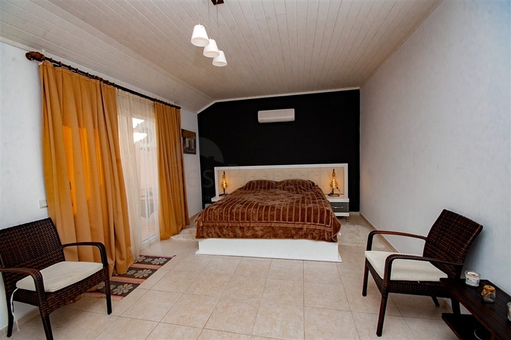 4 + 1 بنتهاوس في منطقة أوبا