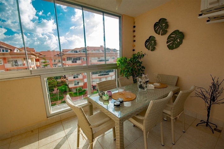 4 + 1 بنتهاوس في منطقة أوبا