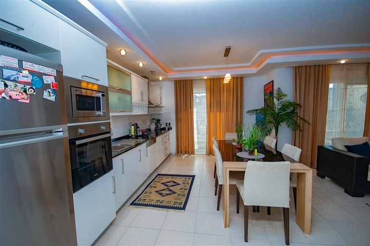 4 + 1 بنتهاوس في منطقة أوبا