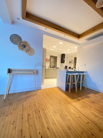 فيلا منفصلة 4 + 1 تطل على البحر والمدينة في خليج بورداكشي ، بودروم