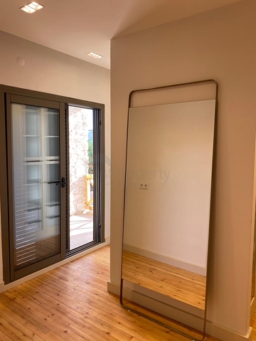 فيلا منفصلة 4 + 1 تطل على البحر والمدينة في خليج بورداكشي ، بودروم