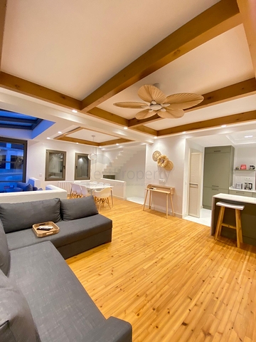 فيلا منفصلة 4 + 1 تطل على البحر والمدينة في خليج بورداكشي ، بودروم