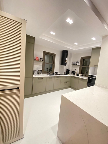 فيلا منفصلة 4 + 1 تطل على البحر والمدينة في خليج بورداكشي ، بودروم