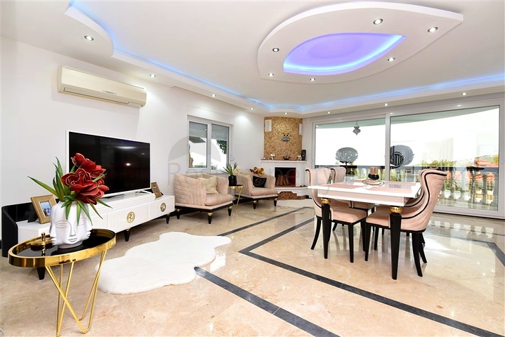 فيلا مفروشة مع مناظر بانورامية في وسط ألانيا