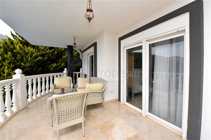 فيلا مفروشة مع مناظر بانورامية في وسط ألانيا