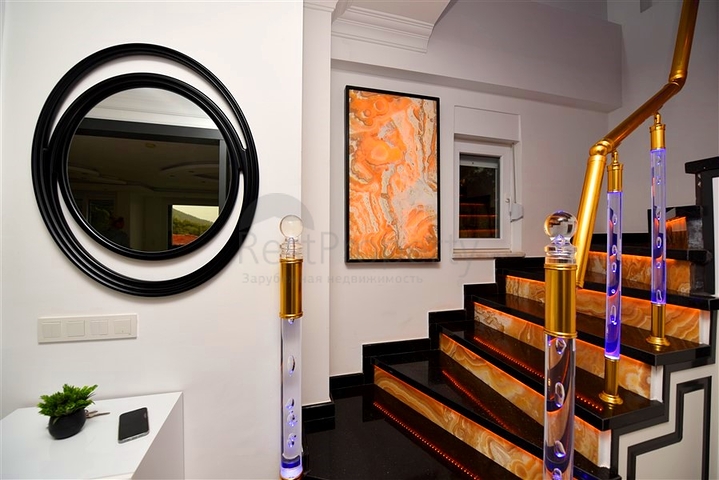 فيلا مفروشة مع مناظر بانورامية في وسط ألانيا