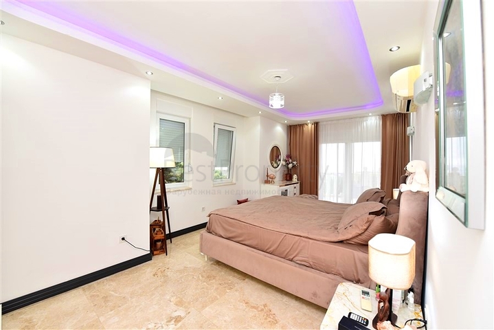 فيلا مفروشة مع مناظر بانورامية في وسط ألانيا